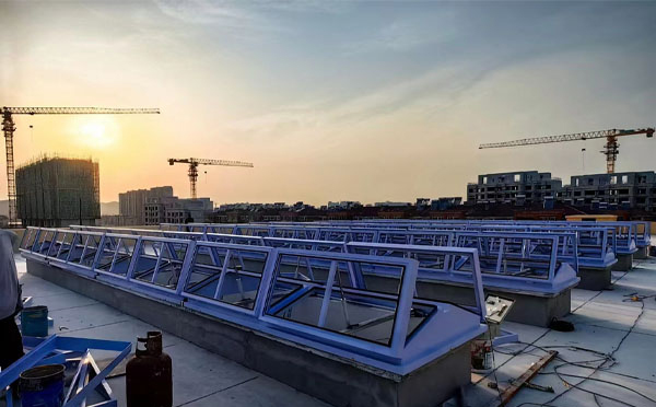 消防碑林排烟窗工作原理