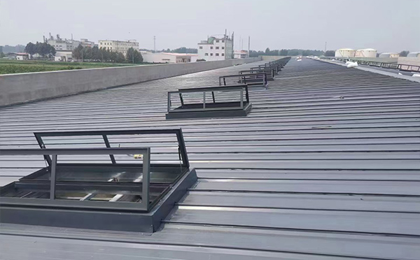 某中学室内体育馆碑林排烟窗改造项目